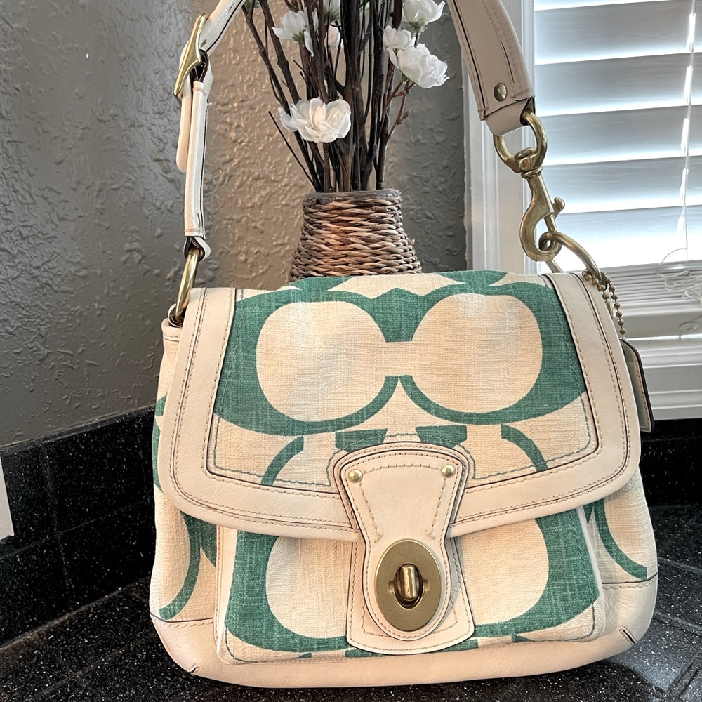 Coach shoulder bag